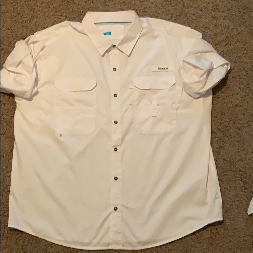 Fish gear Magellan long sleeve shirt.